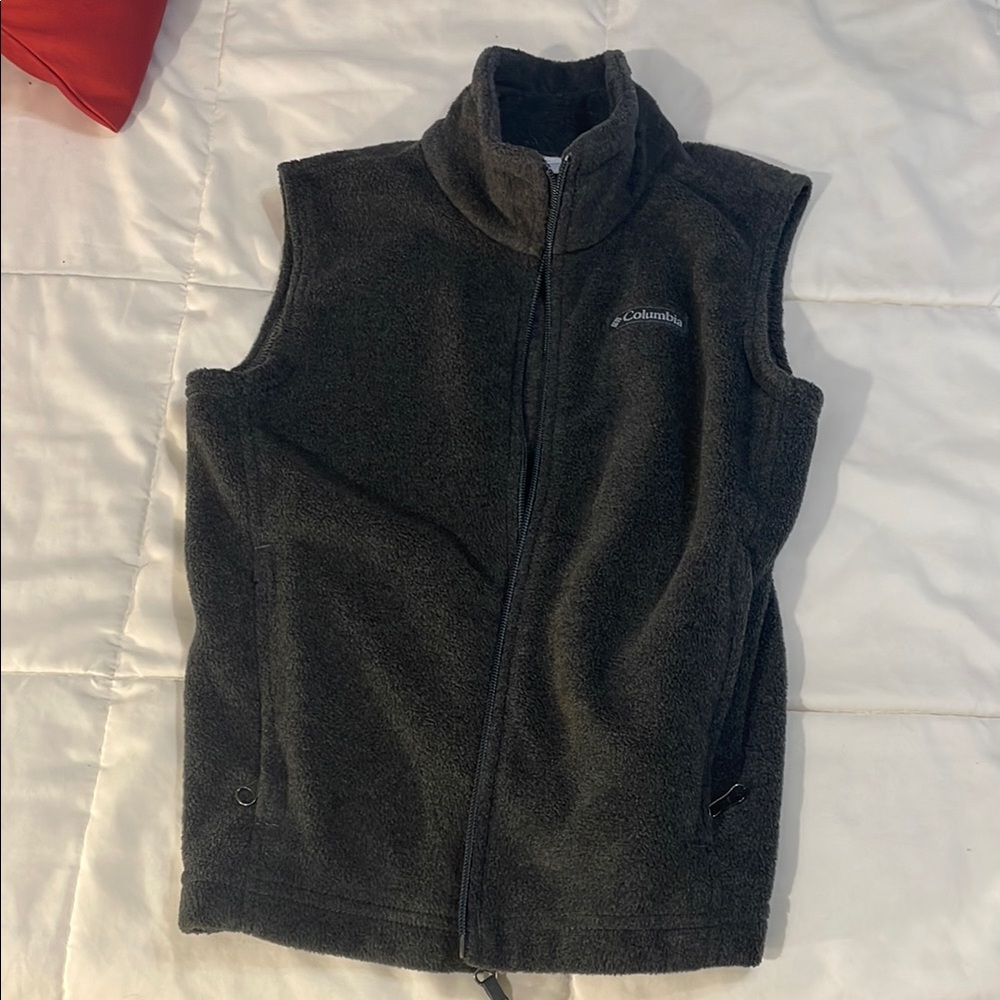 Columbia Boy’s Black Fleece Vest-Small